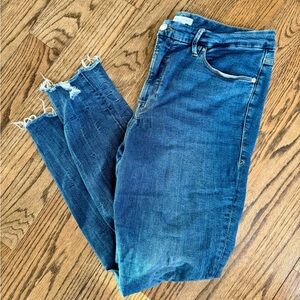 Good American Good Legs Chewed-Hem Skinny Jeans, size 15